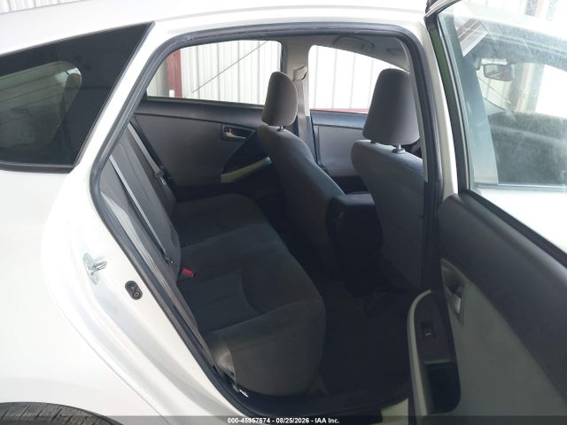 Toyota Prius Two 2015 JTDKN3DU3F1984725 Image 8