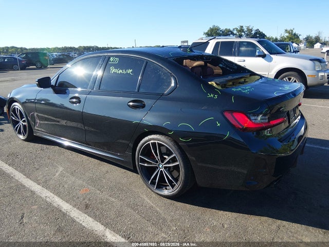 Продаж на аукціоні авто 2023 Bmw 3 Series 330i Xdrive, vin: 3MW89FF03P8D02754, номер лоту: 45957693