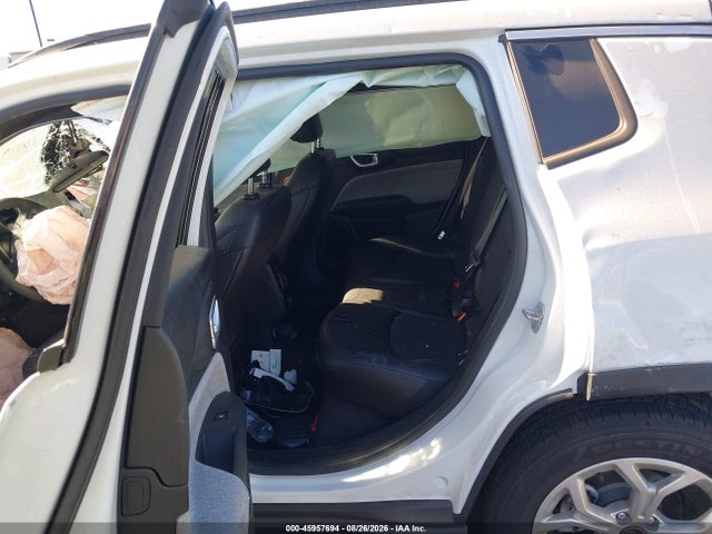 Jeep Compass Latitude 4x4 2025 3C4NJDBN8ST610656 Image 8