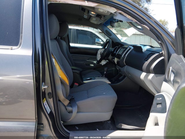 2015 Toyota Tacoma Prerunner V6 მანქანა იყიდება აუქციონზე, vin: 5TFJU4GNXFX070817, აუქციონის ნომერი: 45957728