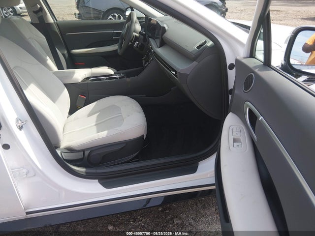 2026 Hyundai Sonata Sel Sport მანქანა იყიდება აუქციონზე, vin: KMHL64JA5TA590720, აუქციონის ნომერი: 45957750