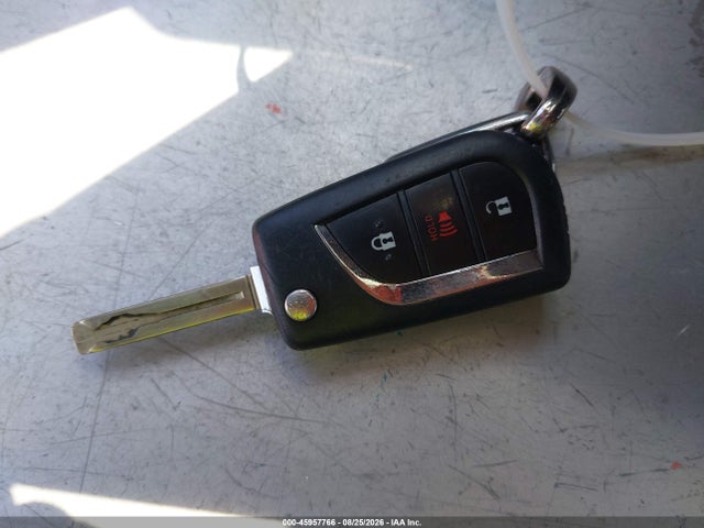 Toyota RAV4 LE 2019 2T3H1RFV8KW004688 Image 11