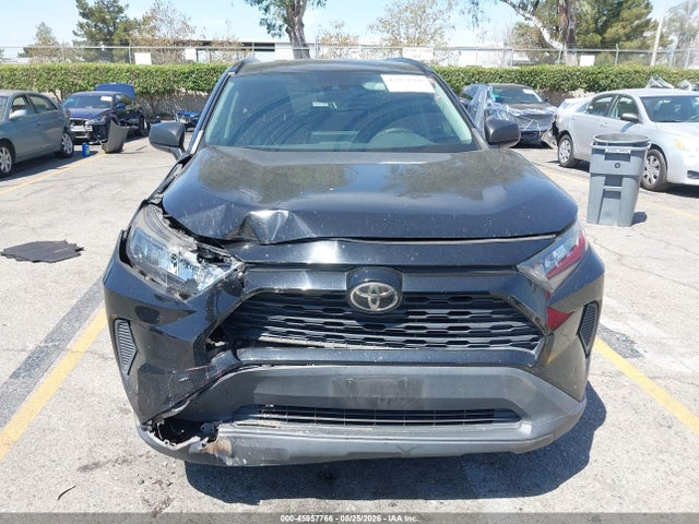 Toyota RAV4 LE 2019 2T3H1RFV8KW004688 Image 14