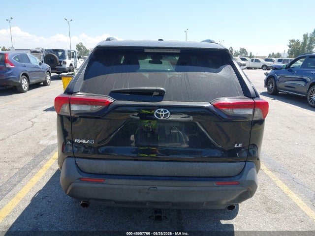 Toyota RAV4 LE 2019 2T3H1RFV8KW004688 Image 18