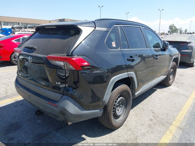 Toyota RAV4 LE 2019 2T3H1RFV8KW004688 Image 4