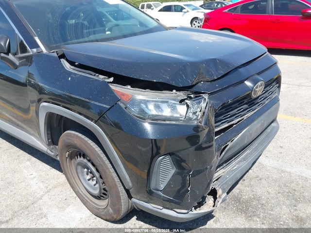 Toyota RAV4 LE 2019 2T3H1RFV8KW004688 Image 6