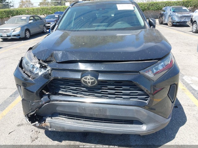 Toyota RAV4 LE 2019 2T3H1RFV8KW004688 Image 12