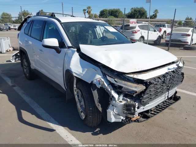 Продаж на аукціоні авто 2022 Toyota Rav4 Xle, vin: 2T3W1RFV3NC182053, номер лоту: 45957805