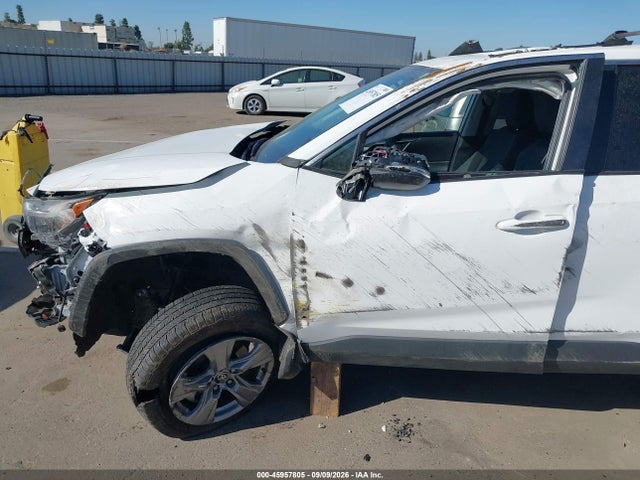 Продаж на аукціоні авто 2022 Toyota Rav4 Xle, vin: 2T3W1RFV3NC182053, номер лоту: 45957805