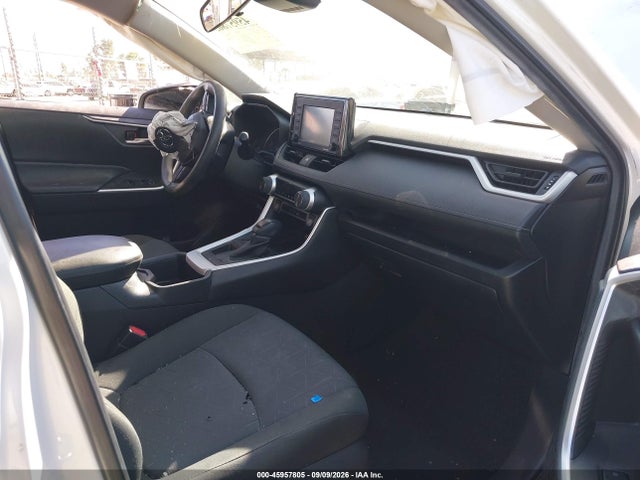 Продаж на аукціоні авто 2022 Toyota Rav4 Xle, vin: 2T3W1RFV3NC182053, номер лоту: 45957805