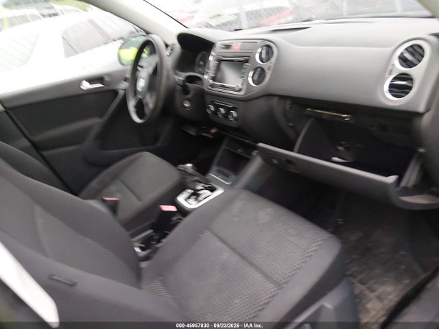 2011 Volkswagen Tiguan S მანქანა იყიდება აუქციონზე, vin: WVGBV7AXXBW539820, აუქციონის ნომერი: 45957830