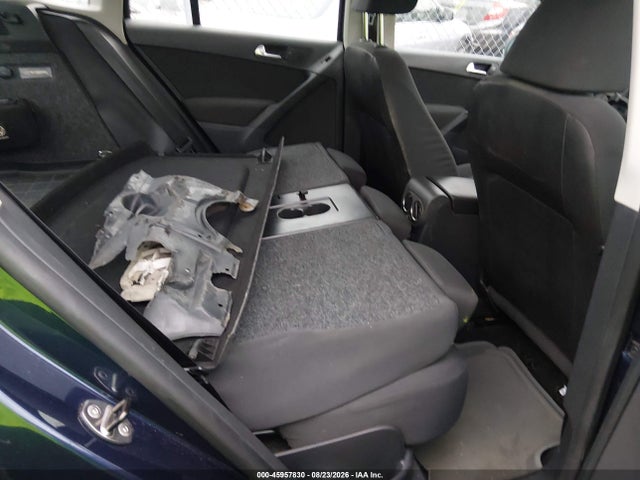 2011 Volkswagen Tiguan S მანქანა იყიდება აუქციონზე, vin: WVGBV7AXXBW539820, აუქციონის ნომერი: 45957830
