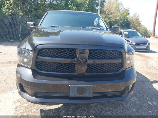 Aukcja sprzedaży 2017 Ram 1500 Express  4x4 5'7 Box, vin: 1C6RR7KTXHS690215, numer aukcji: 45957883