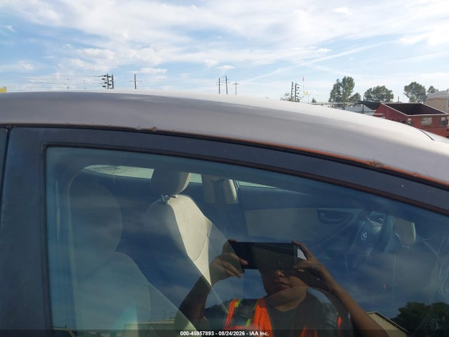 5NPDH4AE5GH709757 Hyundai ELANTRA SE