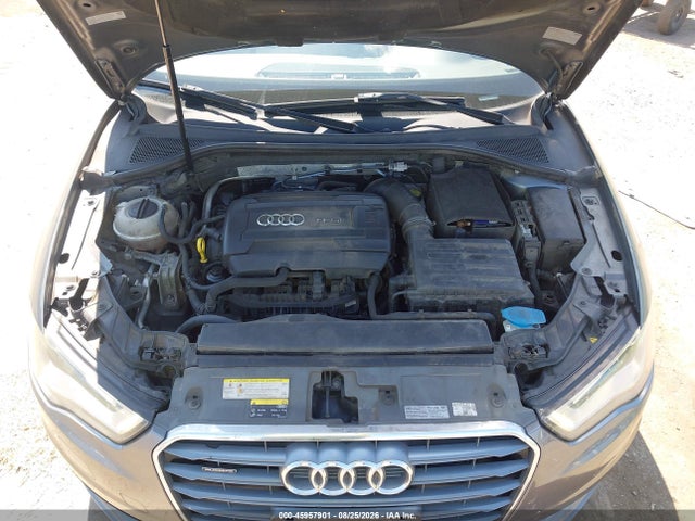 45957901 :رقم المزاد ، WAUBFGFF3F1100606 vin ، 2015 Audi A3 2.0t Premium مزاد بيع