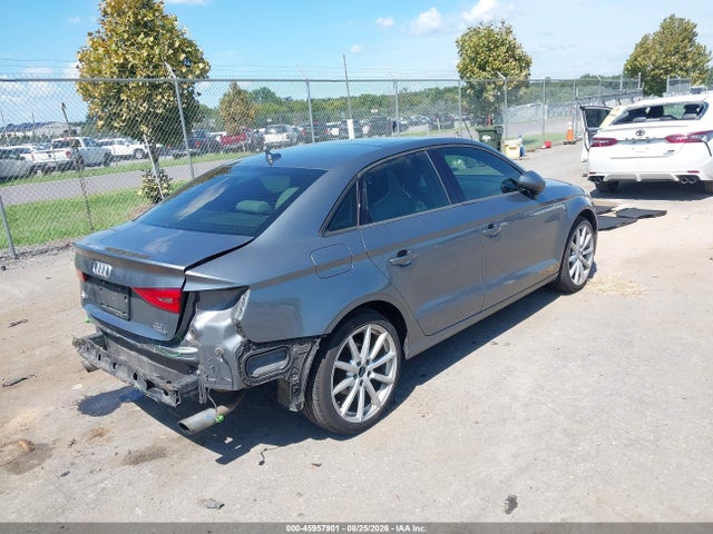 45957901 :رقم المزاد ، WAUBFGFF3F1100606 vin ، 2015 Audi A3 2.0t Premium مزاد بيع