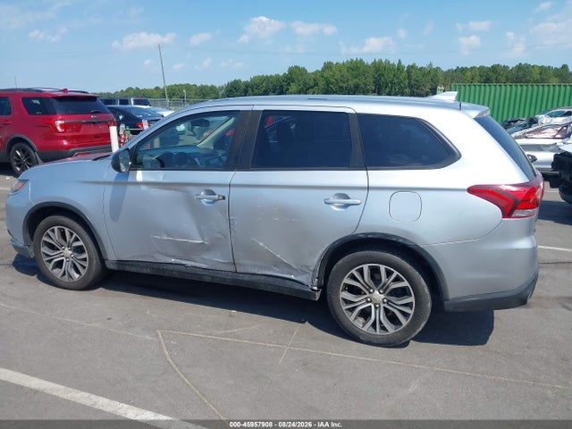 2017 Mitsubishi Outlander Es მანქანა იყიდება აუქციონზე, vin: JA4AZ2A38HZ036938, აუქციონის ნომერი: 45957908