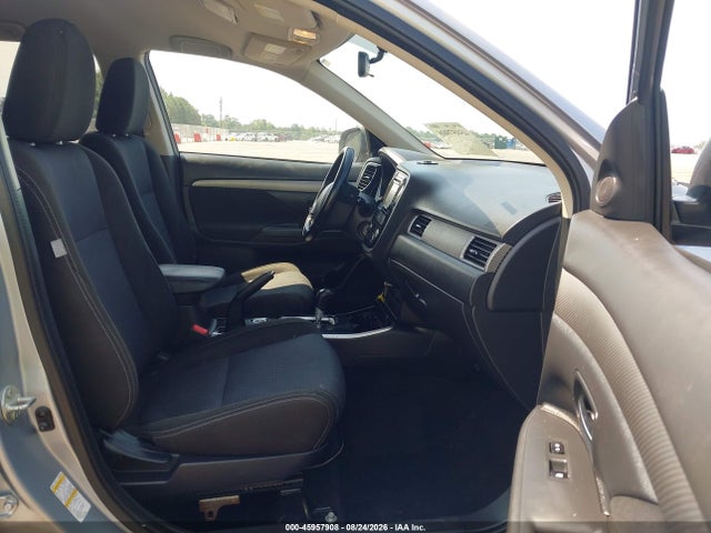 2017 Mitsubishi Outlander Es მანქანა იყიდება აუქციონზე, vin: JA4AZ2A38HZ036938, აუქციონის ნომერი: 45957908