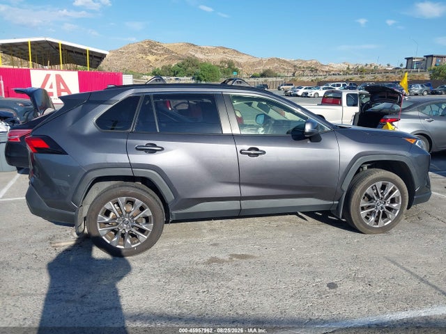 Toyota Rav4 Xle Premium 2019 JTMC1RFV3KD002094 Image 13