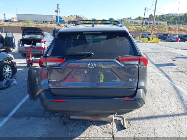 Toyota Rav4 Xle Premium 2019 JTMC1RFV3KD002094 Image 16