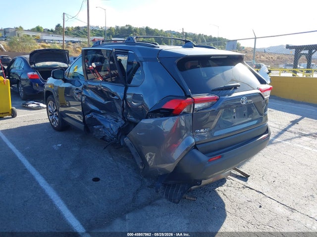 Toyota Rav4 Xle Premium 2019 JTMC1RFV3KD002094 Image 3