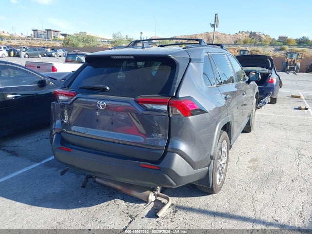 Toyota Rav4 Xle Premium 2019 JTMC1RFV3KD002094 Image 4