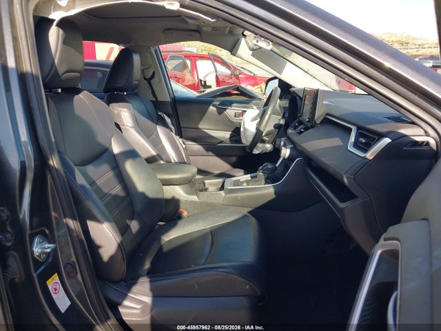 Toyota Rav4 Xle Premium 2019 JTMC1RFV3KD002094 Image 5