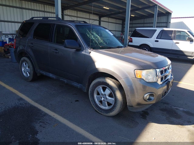 45958006 :رقم المزاد ، 1FMCU0D77CKB56856 vin ، 2012 Ford Escape Xlt مزاد بيع