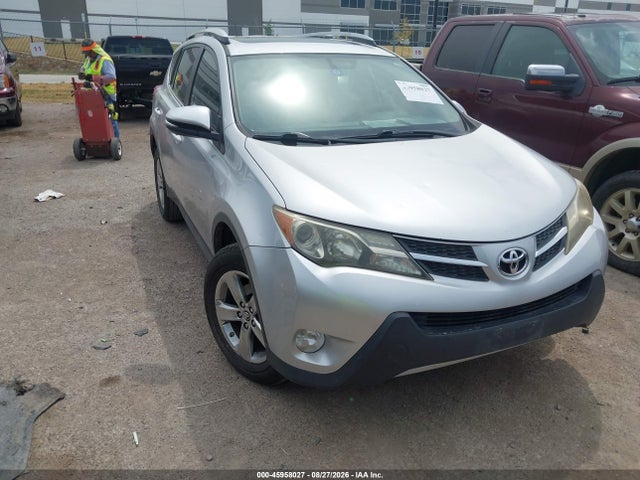 2015 Toyota Rav4 Xle მანქანა იყიდება აუქციონზე, vin: 2T3WFREVXFW136089, აუქციონის ნომერი: 45958027
