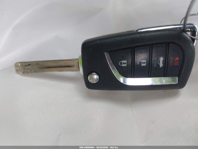 JTDS4MCE8MJ080661 Toyota COROLLA SE