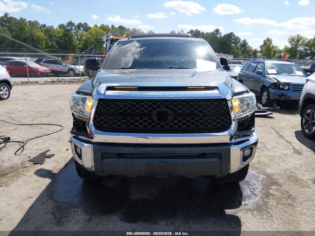 5TFDY5F13EX382577 Toyota Tundra Sr5 5.7l V8