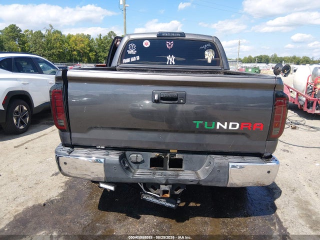 5TFDY5F13EX382577 Toyota Tundra Sr5 5.7l V8