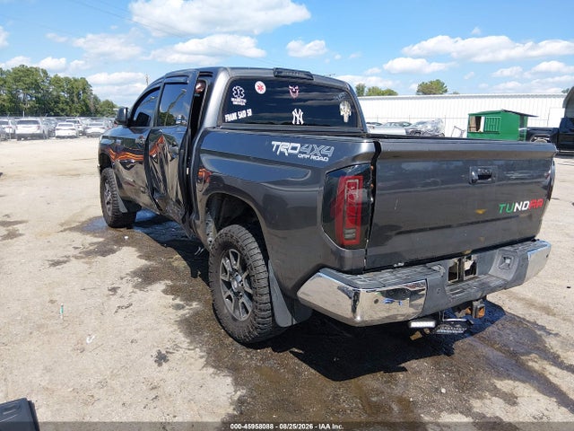 5TFDY5F13EX382577 Toyota Tundra Sr5 5.7l V8