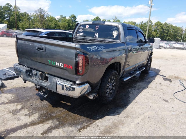 5TFDY5F13EX382577 Toyota Tundra Sr5 5.7l V8