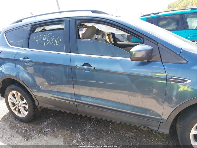 Продаж на аукціоні авто 2018 Ford Escape Se, vin: 1FMCU0GD2JUB03341, номер лоту: 45958101