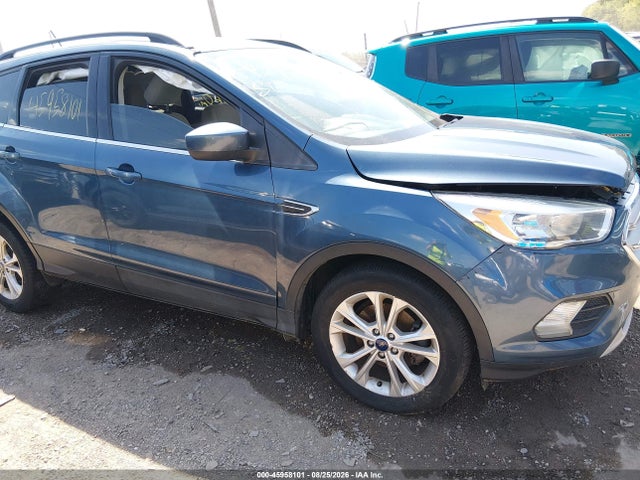 Продаж на аукціоні авто 2018 Ford Escape Se, vin: 1FMCU0GD2JUB03341, номер лоту: 45958101