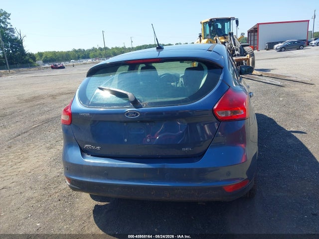45958164 :رقم المزاد ، 1FADP3M29JL215084 vin ، 2018 Ford Focus Sel مزاد بيع