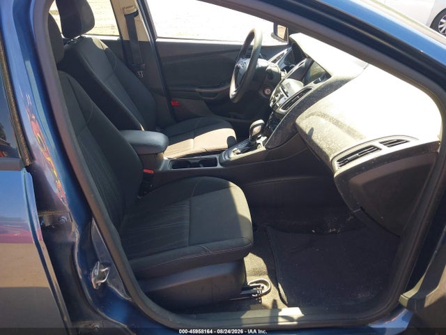 45958164 :رقم المزاد ، 1FADP3M29JL215084 vin ، 2018 Ford Focus Sel مزاد بيع