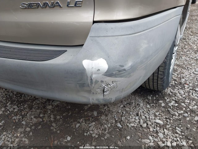 2000 Toyota Sienna Le მანქანა იყიდება აუქციონზე, vin: 4T3ZF13C1YU179500, აუქციონის ნომერი: 45958169