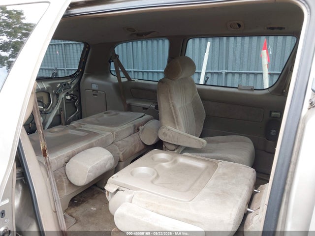 2000 Toyota Sienna Le მანქანა იყიდება აუქციონზე, vin: 4T3ZF13C1YU179500, აუქციონის ნომერი: 45958169