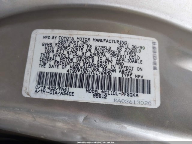 2000 Toyota Sienna Le მანქანა იყიდება აუქციონზე, vin: 4T3ZF13C1YU179500, აუქციონის ნომერი: 45958169