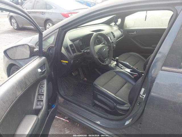 Продажа на аукционе авто 2016 Kia Forte Sx, vin: KNAFZ5A38G5631868, номер лота: 45958280