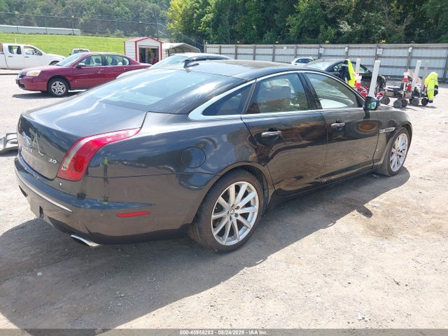 Продаж на аукціоні авто 2013 Jaguar Xj, vin: SAJWA1C77D8V40010, номер лоту: 45958283