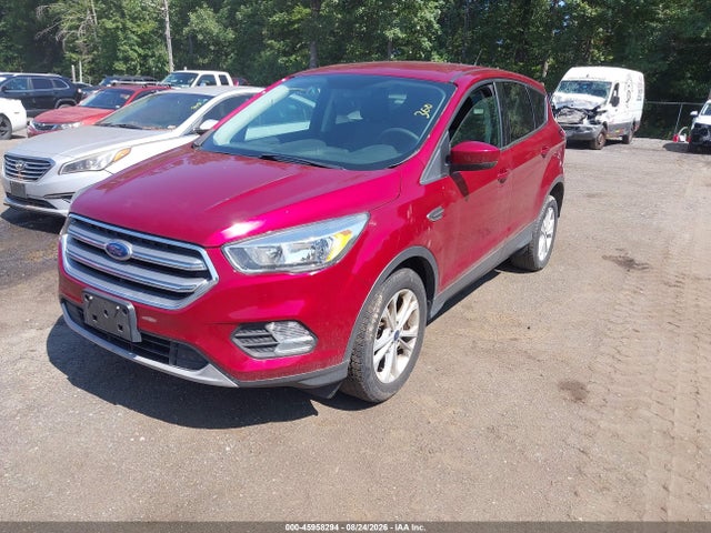 45958294 :رقم المزاد ، 1FMCU0GDXHUE65735 vin ، 2017 Ford Escape Se مزاد بيع