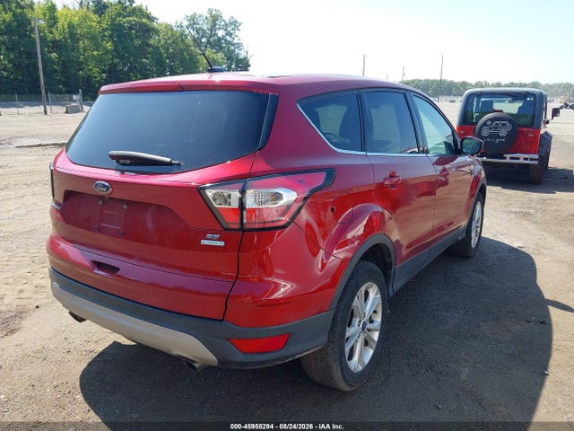 45958294 :رقم المزاد ، 1FMCU0GDXHUE65735 vin ، 2017 Ford Escape Se مزاد بيع