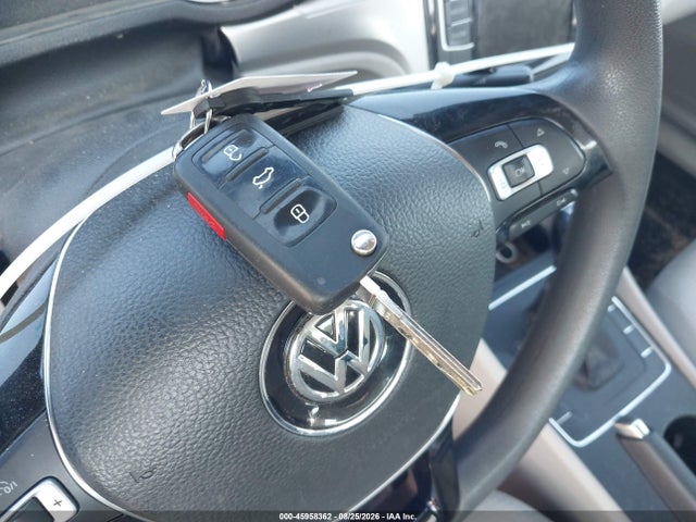 Продажа на аукционе авто 2016 Volkswagen Passat 1.8t S, vin: 1VWAS7A37GC047788, номер лота: 45958362