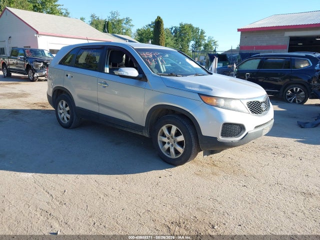Продажа на аукционе авто 2011 Kia Sorento Lx, vin: 5XYKT3A15BG144889, номер лота: 45958371