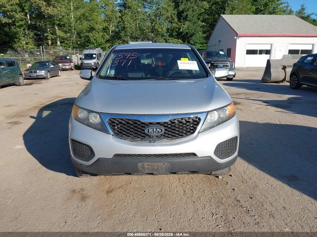 Продажа на аукционе авто 2011 Kia Sorento Lx, vin: 5XYKT3A15BG144889, номер лота: 45958371