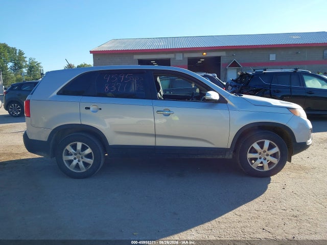 Продажа на аукционе авто 2011 Kia Sorento Lx, vin: 5XYKT3A15BG144889, номер лота: 45958371