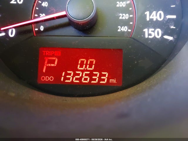 Продажа на аукционе авто 2011 Kia Sorento Lx, vin: 5XYKT3A15BG144889, номер лота: 45958371